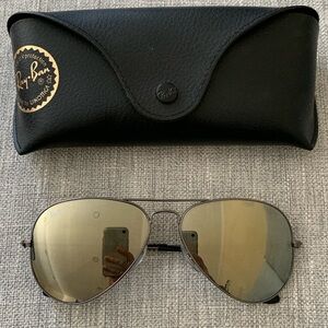 BNWOT Ray Ban Aviator Sunglasses RB 3025